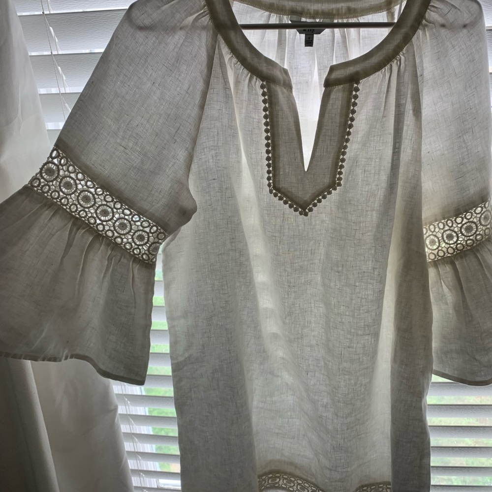 crown & ivy white dress